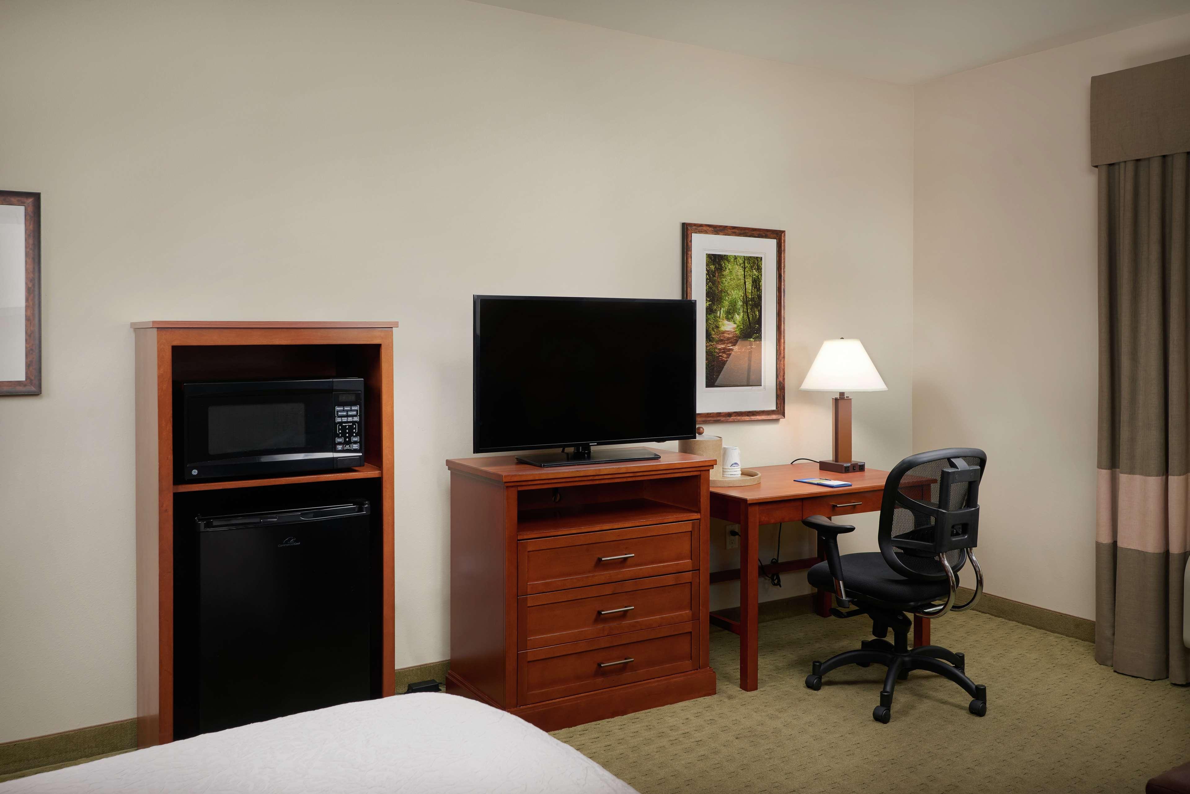 Hampton Inn And Suites Salem Exterior foto